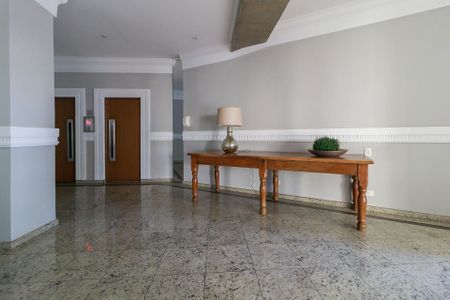 Apartamento à venda com 157m², 3 quartos e 2 vagas Apartamento à venda com 157m², 3 quartos e 2 vagasHall Social