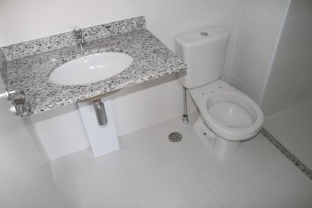Apartamento à venda com 55m², 2 quartos e 1 vagaBanheiro 2