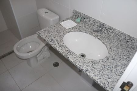 Apartamento à venda com 55m², 2 quartos e 1 vagaBanheiro 1