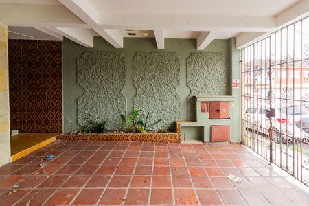 Garagem de casa à venda com 3 quartos, 150m² em Vila Constancia, São Paulo