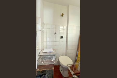 Apartamento para alugar com 60m², 2 quartos e sem vaga Apartamento para alugar com 60m², 2 quartos e sem vagaBanheiro de serviço