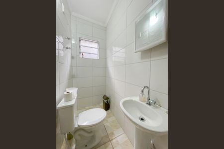 Casa à venda com 145m², 2 quartos e 2 vagas Casa à venda com 145m², 2 quartos e 2 vagasBanheiro 3