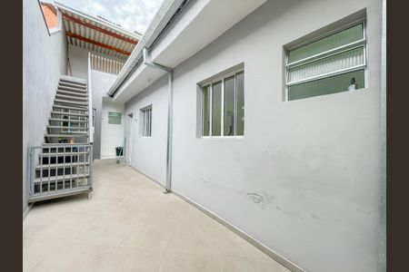 Casa à venda com 145m², 2 quartos e 2 vagas Casa à venda com 145m², 2 quartos e 2 vagasQuintal