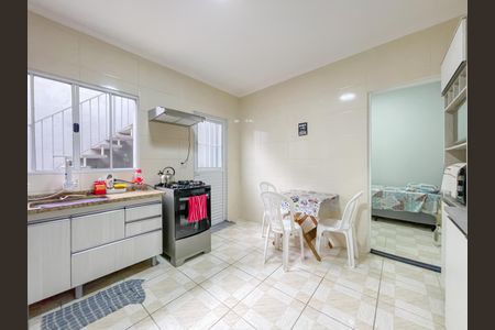 Casa à venda com 145m², 2 quartos e 2 vagas Casa à venda com 145m², 2 quartos e 2 vagasCozinha