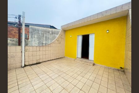 Casa para alugar com 250m², 2 quartos e 2 vagas Casa para alugar com 250m², 2 quartos e 2 vagasSacada do quarto 1