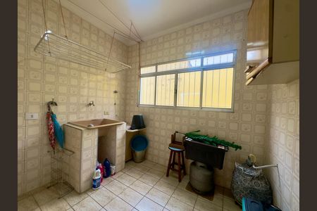 Casa para alugar com 250m², 2 quartos e 2 vagas Casa para alugar com 250m², 2 quartos e 2 vagasÁrea de Serviço