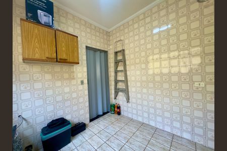Casa para alugar com 250m², 2 quartos e 2 vagas Casa para alugar com 250m², 2 quartos e 2 vagasÁrea de Serviço