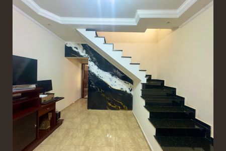 Sala de casa para alugar com 2 quartos, 250m² em Jardim Santa Lidia, Guarulhos