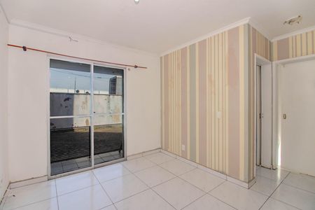 Sala de apartamento à venda com 2 quartos, 48m² em Sarandi, Porto Alegre