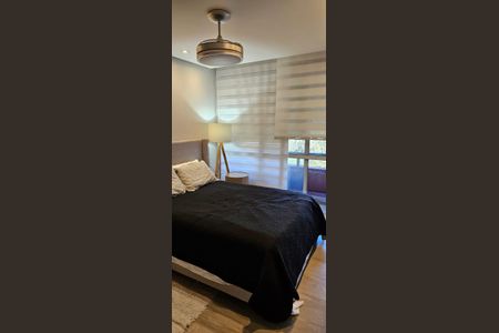Apartamento à venda com 240m², 4 quartos e 2 vagas Apartamento à venda com 240m², 4 quartos e 2 vagasQuarto