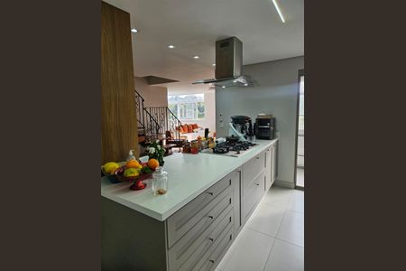 Apartamento à venda com 240m², 4 quartos e 2 vagas Apartamento à venda com 240m², 4 quartos e 2 vagasCozinha