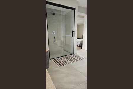 Apartamento à venda com 240m², 4 quartos e 2 vagas Apartamento à venda com 240m², 4 quartos e 2 vagasBanheiro