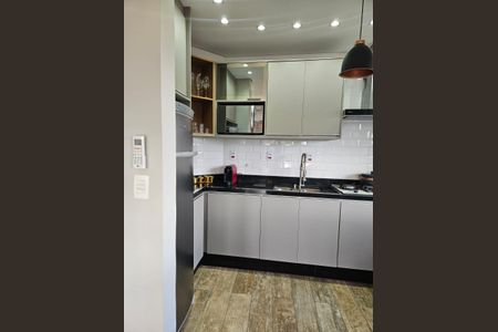 Apartamento à venda com 240m², 4 quartos e 2 vagas Apartamento à venda com 240m², 4 quartos e 2 vagasCozinha