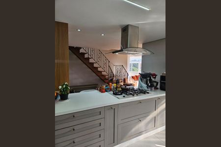 Apartamento à venda com 240m², 4 quartos e 2 vagas Apartamento à venda com 240m², 4 quartos e 2 vagasCozinha