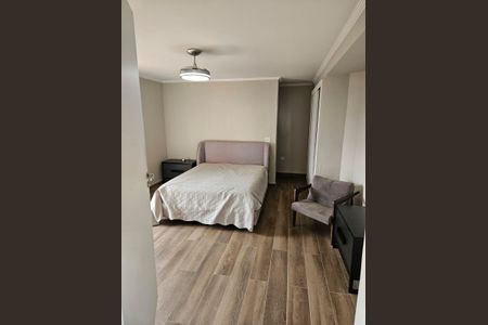 Apartamento à venda com 240m², 4 quartos e 2 vagas Apartamento à venda com 240m², 4 quartos e 2 vagasQuarto