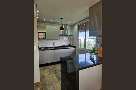 Apartamento à venda com 240m², 4 quartos e 2 vagas Apartamento à venda com 240m², 4 quartos e 2 vagasCozinha