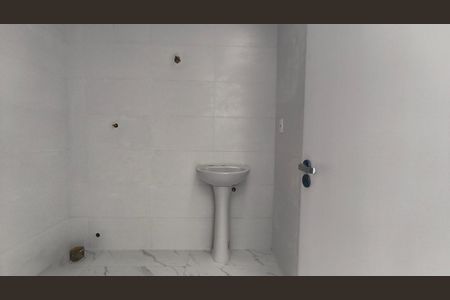Casa à venda com 65m², 1 quarto e 2 vagasBanheiro