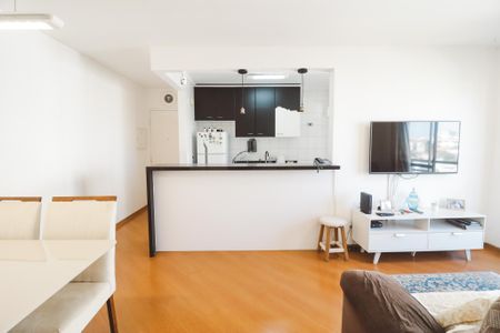 Sala de apartamento à venda com 2 quartos, 60m² em Santa Teresinha, São Paulo