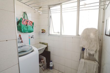Apartamento à venda com 60m², 2 quartos e 1 vagaÁrea de Serviço
