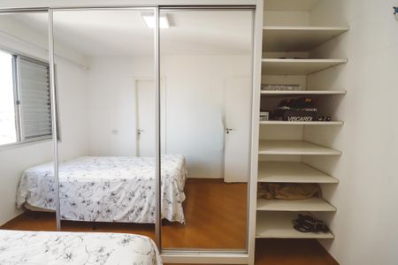 Apartamento à venda com 60m², 2 quartos e 1 vagaQuarto