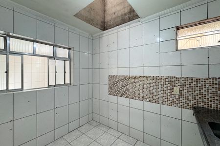 Casa para alugar com 60m², 1 quarto e 1 vagaCozinha 