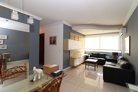 Sala de apartamento para alugar com 3 quartos, 82m² em Petrópolis, Porto Alegre