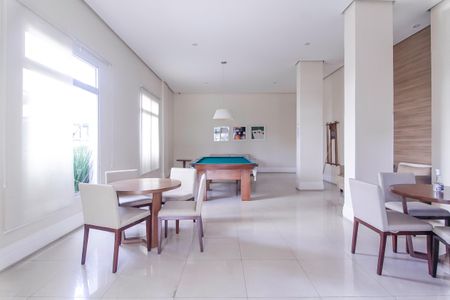 Apartamento à venda com 96m², 3 quartos e 2 vagas Apartamento à venda com 96m², 3 quartos e 2 vagasSalão de jogos