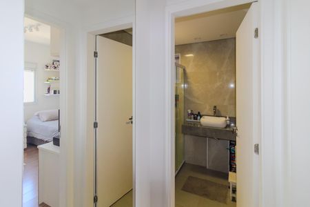 Apartamento à venda com 96m², 3 quartos e 2 vagas Apartamento à venda com 96m², 3 quartos e 2 vagasBanheiro 2