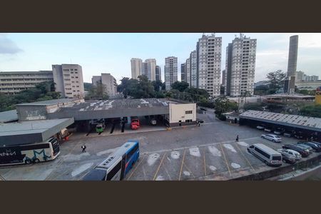 Vista da Sacada da sala de apartamento à venda com 2 quartos, 64m² em Continental, Osasco