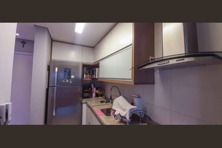 Apartamento à venda com 64m², 2 quartos e 1 vaga Apartamento à venda com 64m², 2 quartos e 1 vagaCozinha