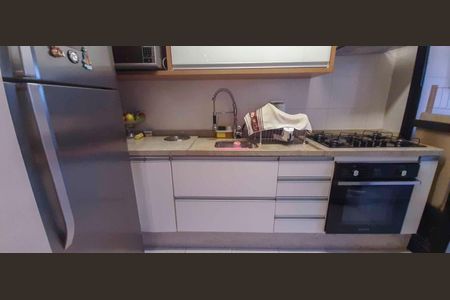 Apartamento à venda com 64m², 2 quartos e 1 vaga Apartamento à venda com 64m², 2 quartos e 1 vagaCozinha