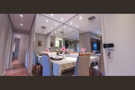 Apartamento à venda com 64m², 2 quartos e 1 vaga Apartamento à venda com 64m², 2 quartos e 1 vagaSala