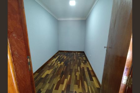 Quarto de casa para alugar com 6 quartos, 550m² em Recanto Maravilha III, Barueri