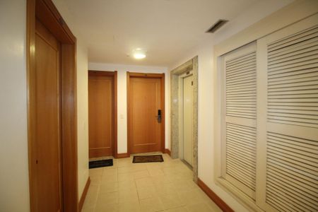 Apartamento para alugar com 79m², 2 quartos e 2 vagasCorredor