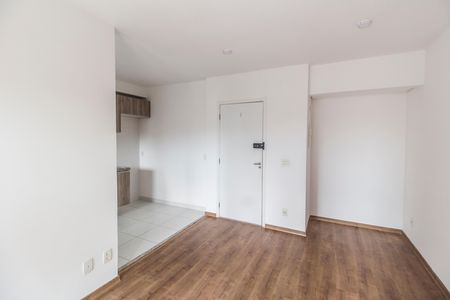 Sala de apartamento para alugar com 3 quartos, 66m² em Jardim das Belezas, Carapicuíba