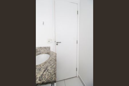 Apartamento para alugar com 66m², 3 quartos e 1 vaga Apartamento para alugar com 66m², 3 quartos e 1 vagaBanheiro da Suíte