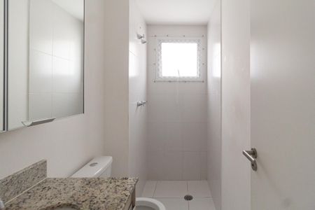 Apartamento para alugar com 60m², 2 quartos e 1 vaga Apartamento para alugar com 60m², 2 quartos e 1 vagaBanheiro da Suíte