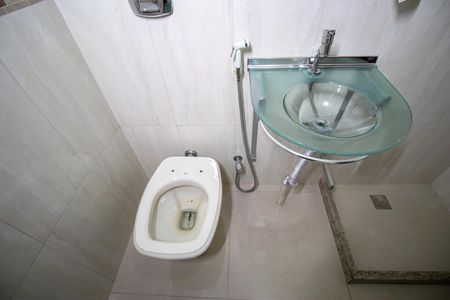Apartamento para alugar com 60m², 2 quartos e 1 vaga Apartamento para alugar com 60m², 2 quartos e 1 vagaBanheiro da Suíte