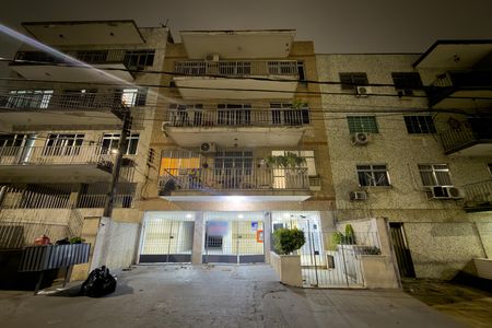 Apartamento para alugar com 60m², 2 quartos e 1 vaga Apartamento para alugar com 60m², 2 quartos e 1 vagaFachada