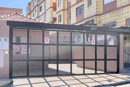 Casa para alugar com 55m², 1 quarto e 1 vagaFachada + plaquinha