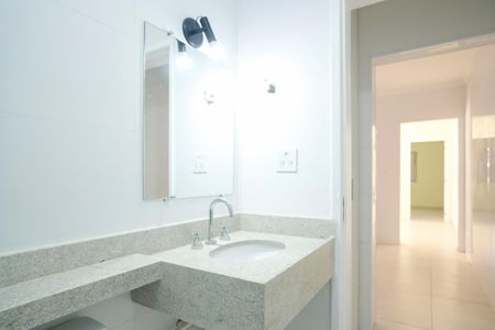 Casa para alugar com 55m², 1 quarto e 1 vagaBanheiro