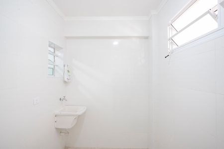 Casa para alugar com 55m², 1 quarto e 1 vagaÁrea de serviço