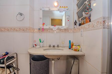 Apartamento à venda com 103m², 3 quartos e 2 vagasBanheiro Social