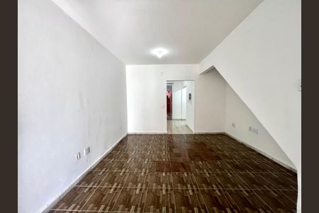 Casa para alugar com 4 quartos, 666m² em Vila Cloris, Belo Horizonte