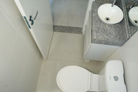 Apartamento à venda com 35m², 2 quartos e sem vagaBanheiro
