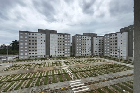 Vista de apartamento para alugar com 2 quartos, 40m² em Vila Sonia, Praia Grande