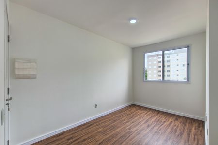 Sala de apartamento para alugar com 2 quartos, 40m² em Vila Sonia, Praia Grande