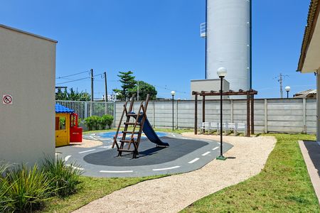 Apartamento para alugar com 40m², 2 quartos e 1 vaga Apartamento para alugar com 40m², 2 quartos e 1 vagaÁrea comum - Playground