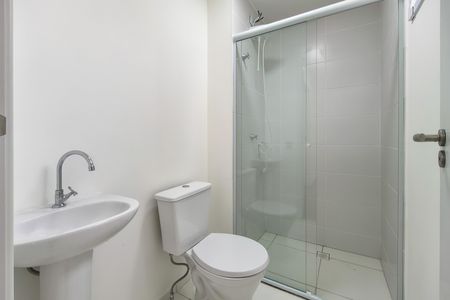 Apartamento para alugar com 40m², 2 quartos e 1 vaga Apartamento para alugar com 40m², 2 quartos e 1 vagaBanheiro