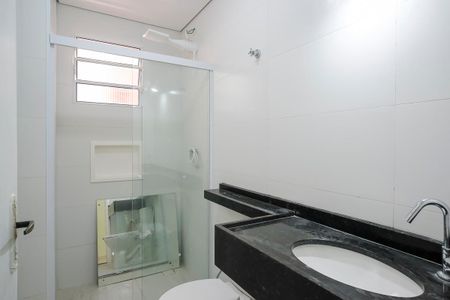 Casa para alugar com 56m², 2 quartos e 1 vagaBanheiro